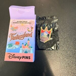 Disney Fantasyland Mystery Pin - Dopey